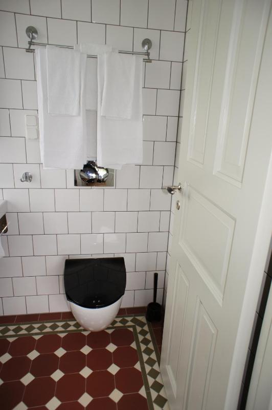 Deluxe Twin Room image 2