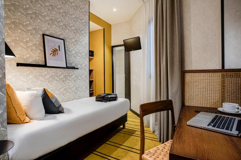 Single Room image 4