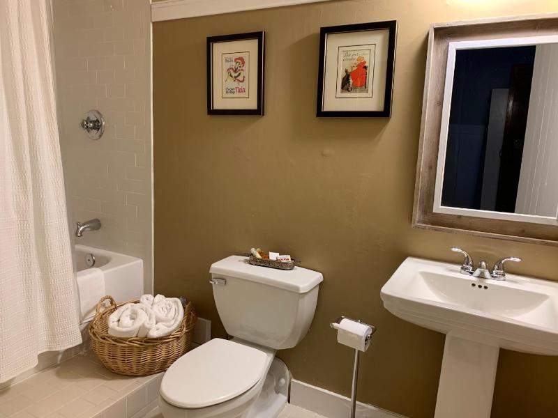 Superior King Room image 2