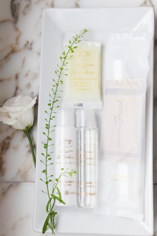 Twin Room with Sea View image 2