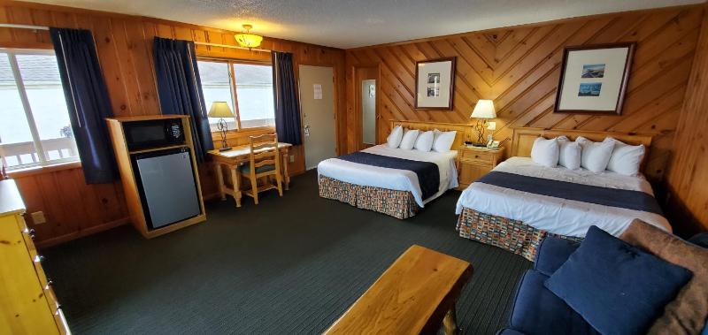 Lakefront Suite image 4