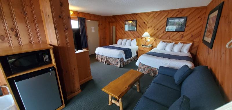 Lakefront Suite image 4
