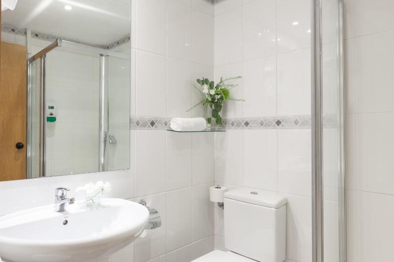 Habitación Triple Parking Gratuito image 2