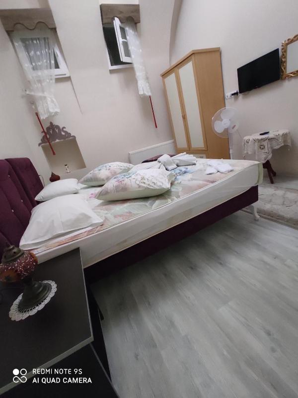 Standard Family Room image 4