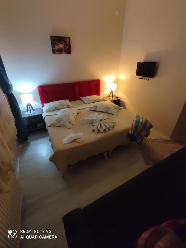 Standard Family Room image 3