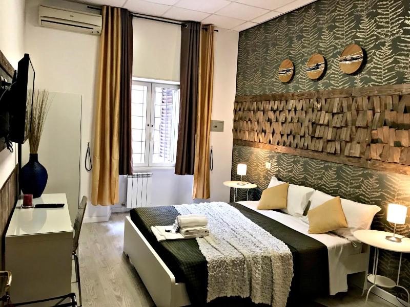 Double Room with Private Bathroom image 1