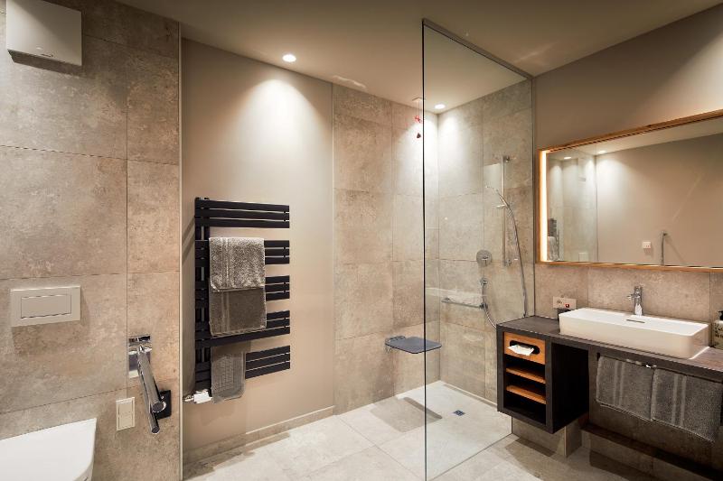 Triple Room - Disability Access image 3