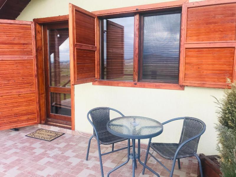 Triple Room with Balcony image 4