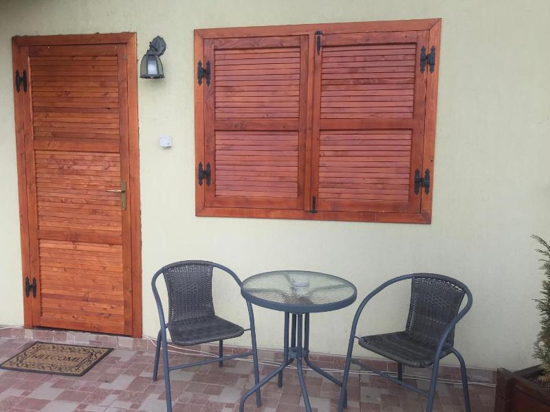 Triple Room with Balcony image 3