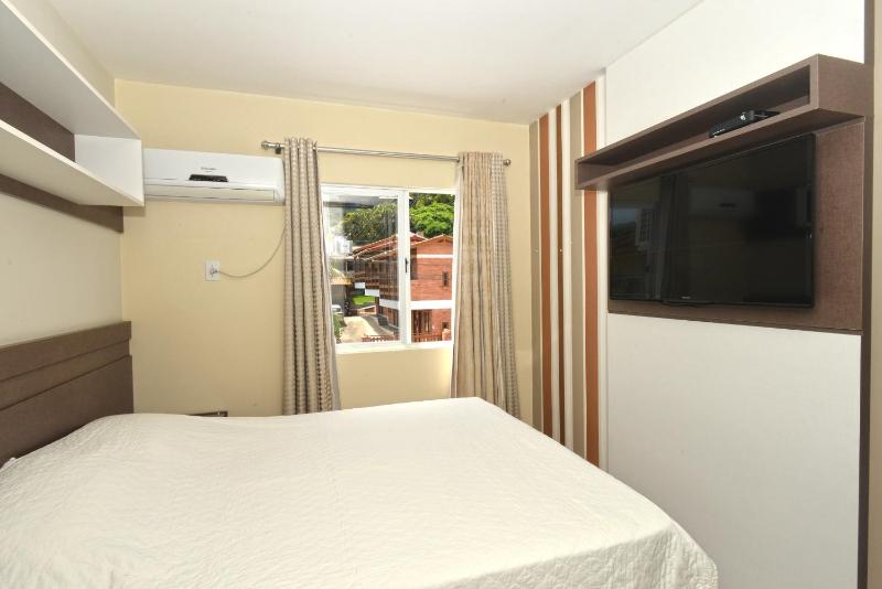 Apartamento no centro de Bombinhas completo - image 9