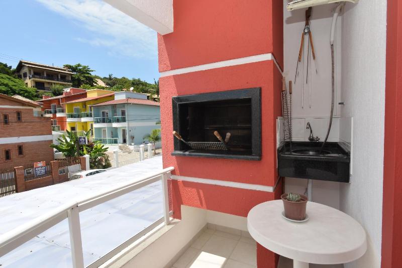 Apartamento no centro de Bombinhas completo - image 17