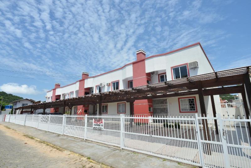 Apartamento no centro de Bombinhas completo - image 8