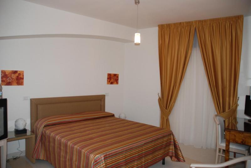 Double Room image 2