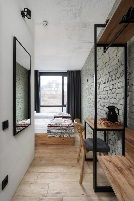Standard Twin Room image 3