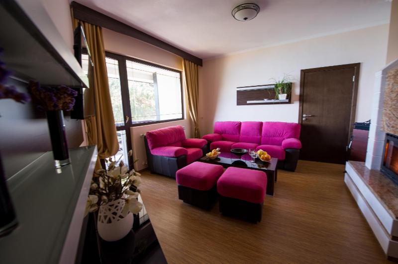 Deluxe Apartment image 3