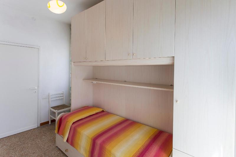 Standard Apartment image 4