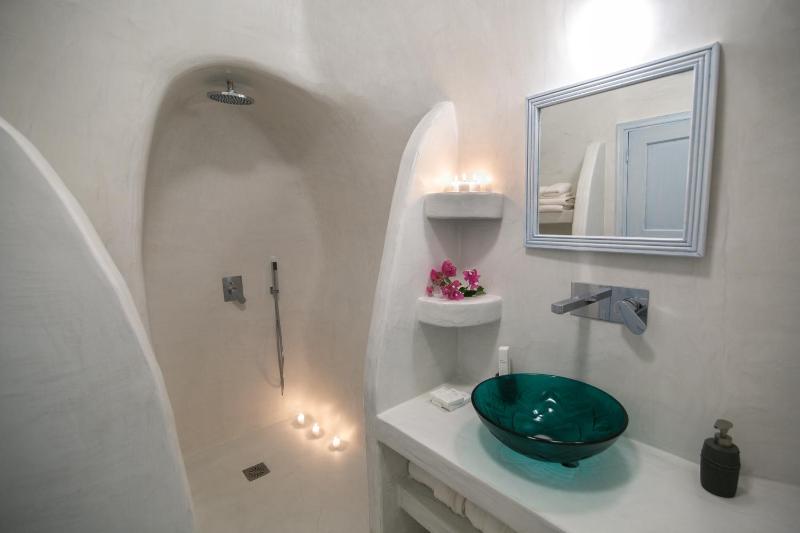 Kastro Oia Houses - image 25