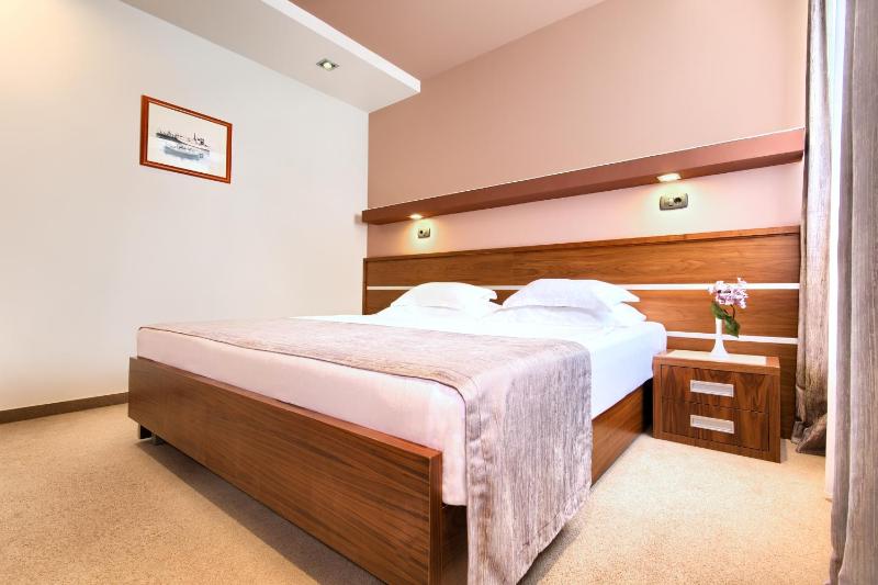 Hotel Plaža - image 45