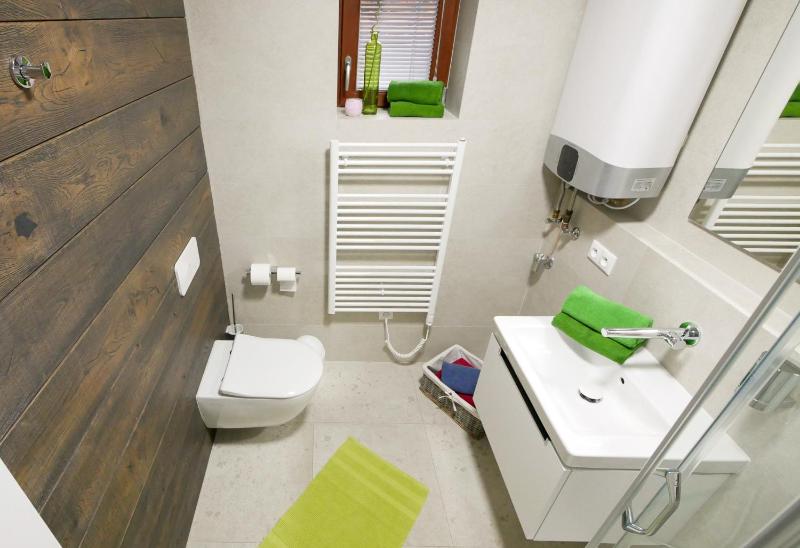 Two-Bedroom Apartment with Balcony image 3