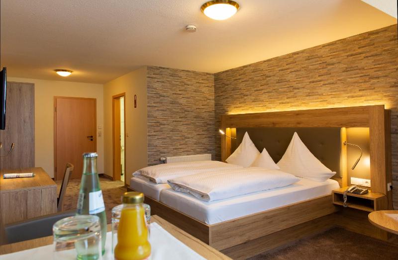 Superior Double Room image 4