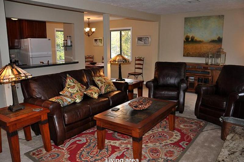 Two-Bedroom House image 2