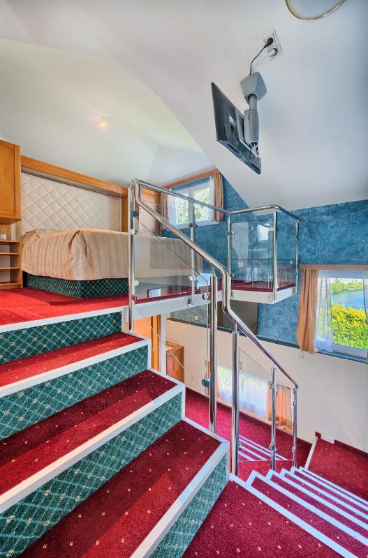 Hotel Villa Dvor - image 6