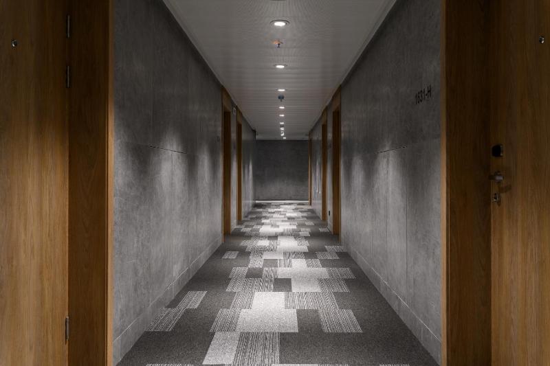 One-Bedroom Apartment image 2