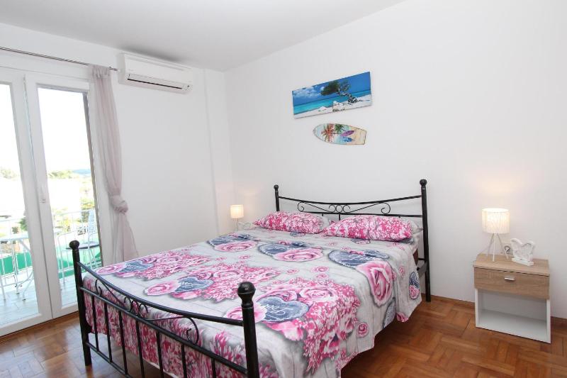 Apartment with Balcony image 4
