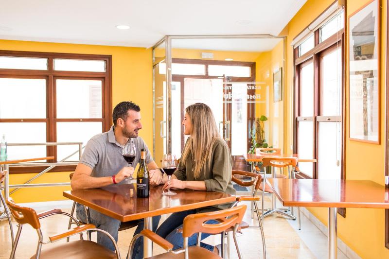 Sagitario Hostal Ciutadella - image 6