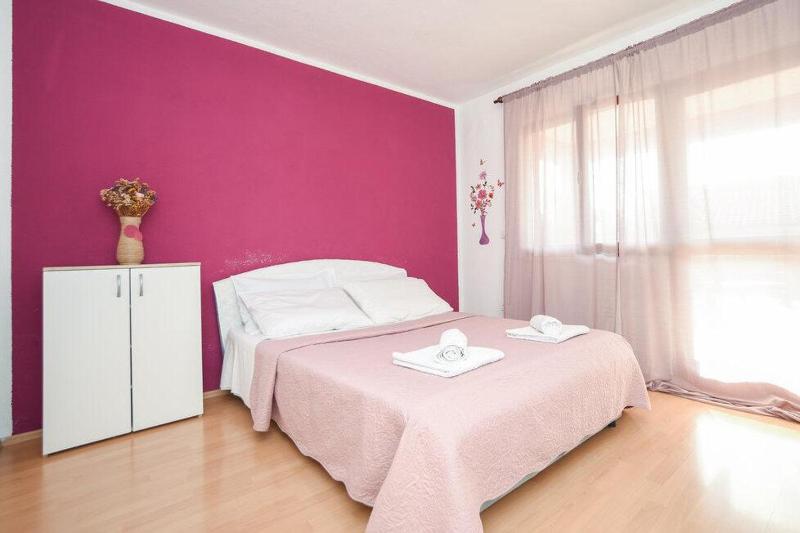 Apartment with Terrace and Sea View image 2
