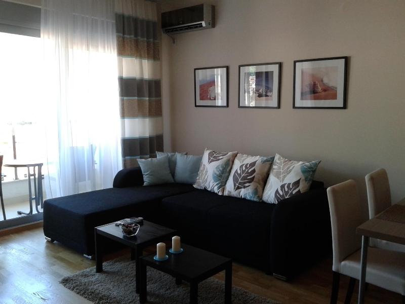 One-Bedroom Apartment with Balcony image 2