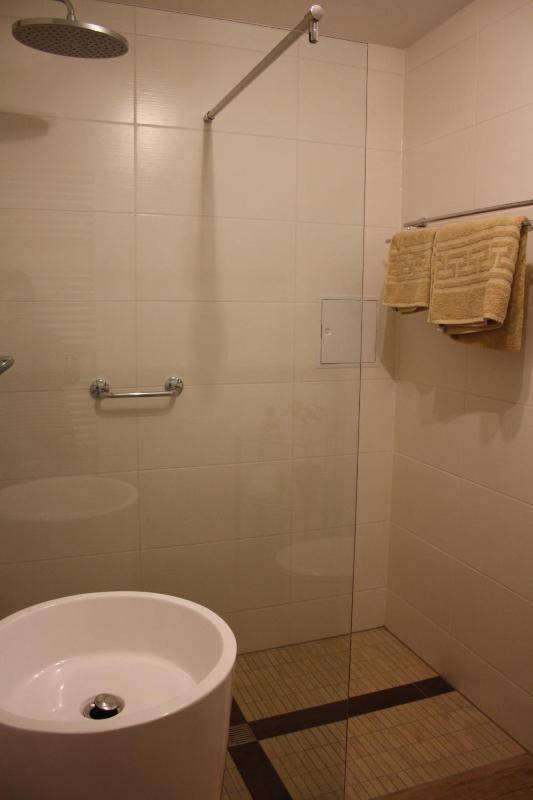 One-Room Suite 1 image 3