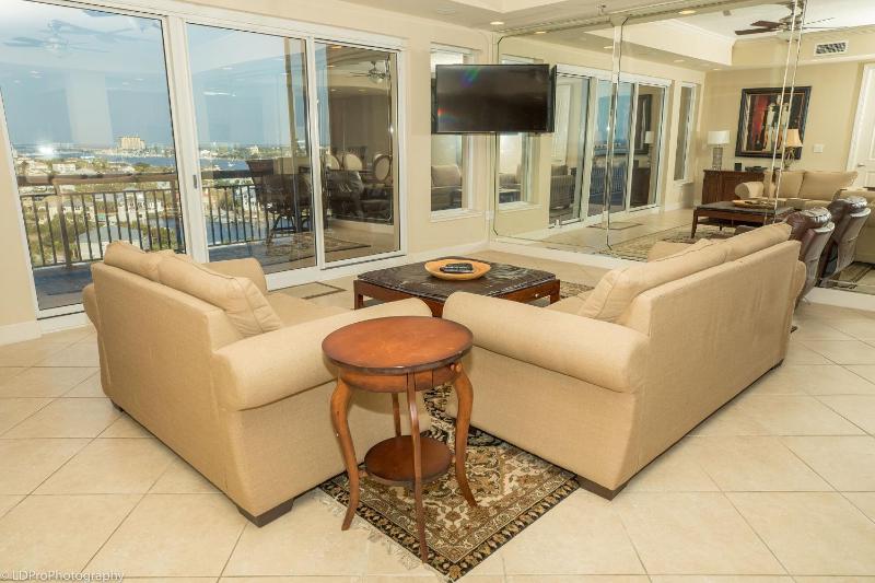 Three-Bedroom Apartment image 1