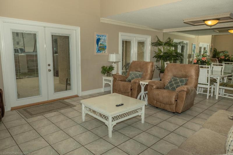 Two-Bedroom Townhouse image 3