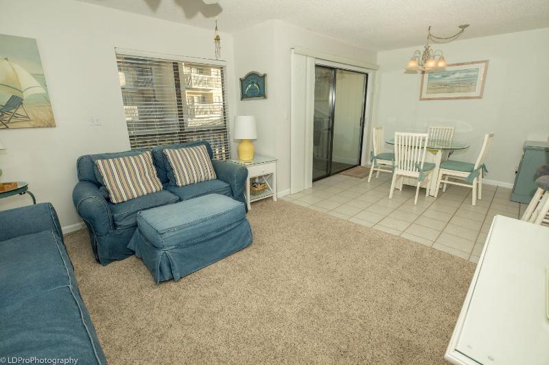 One-Bedroom Apartment image 3