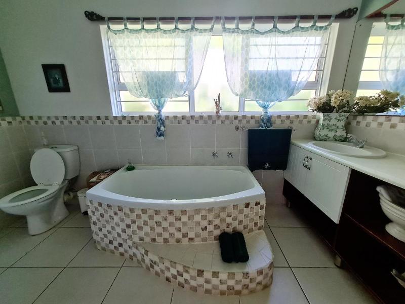 Shaka's Seat Guesthouse - image 15
