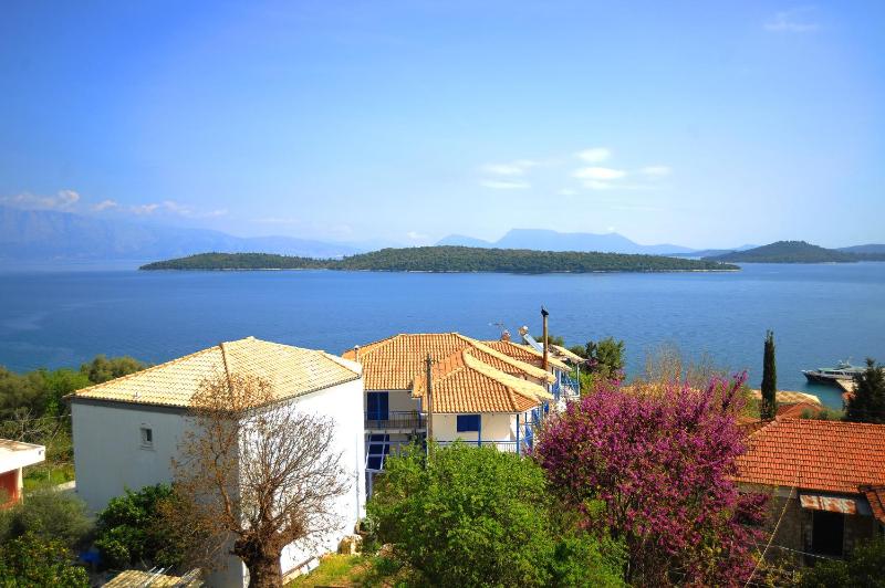 Apartment with Panoramic Sea View (3 Adults) image 1