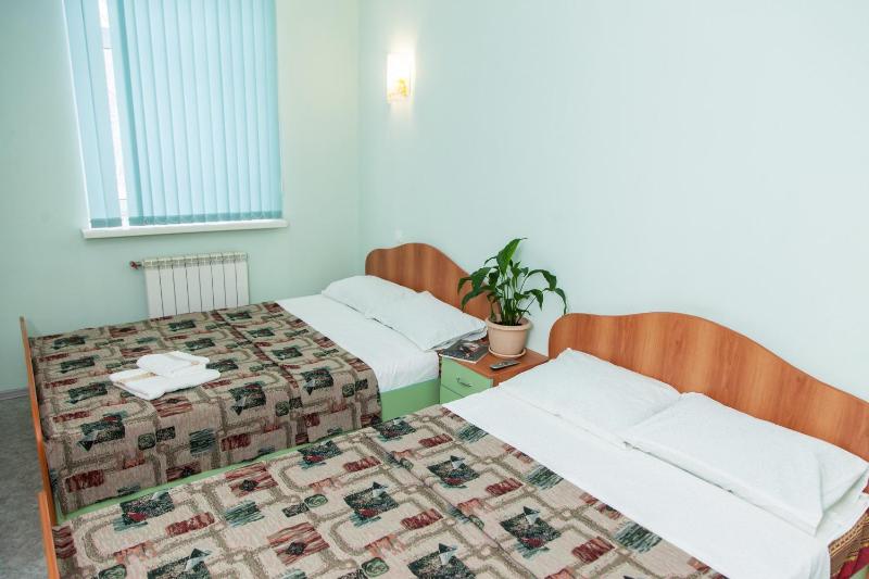 Bed in 4-Bed Dormitory Room image 3