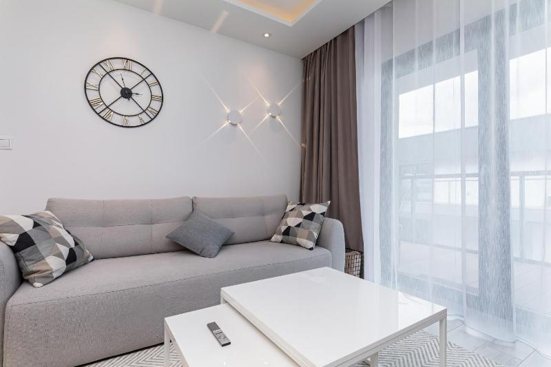 Apartamenty Gardenia Seaside 2 with Sea View by Noclegi Renters - image 21