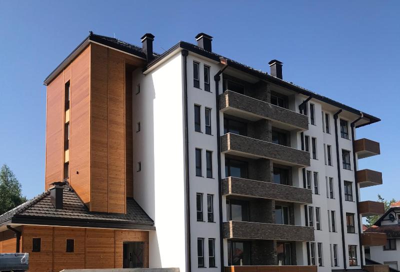 One-Bedroom Apartment image 2