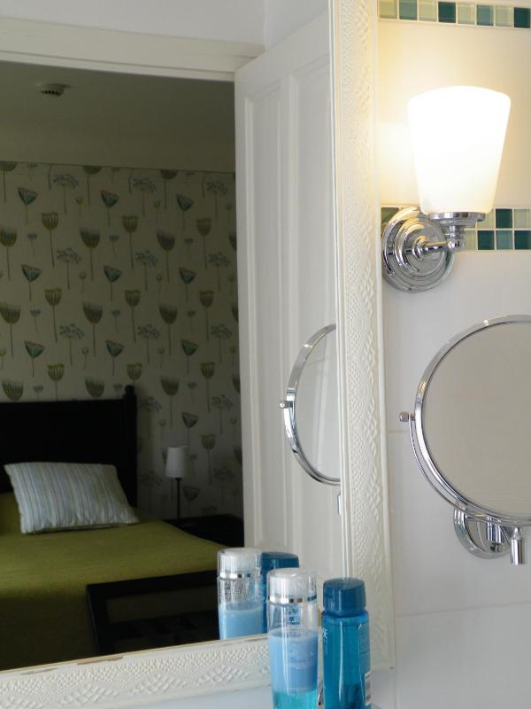 Comfort Double Room with Fan image 2