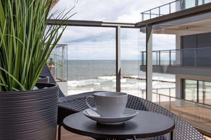 Apartamenty Gardenia Seaside 2 with Sea View by Noclegi Renters - image 13