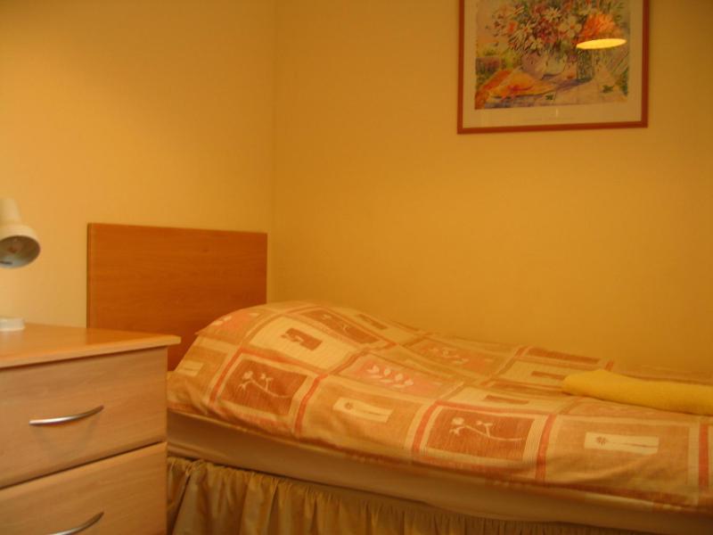 Two-Bedroom Apartment - Kingsley image 4