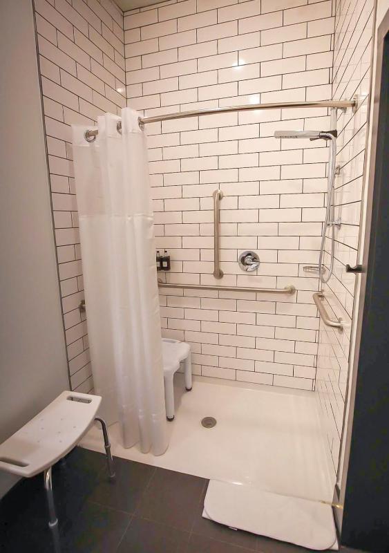 King Room - Mobility and Hearing Impaired Access/Non-Smoking image 2