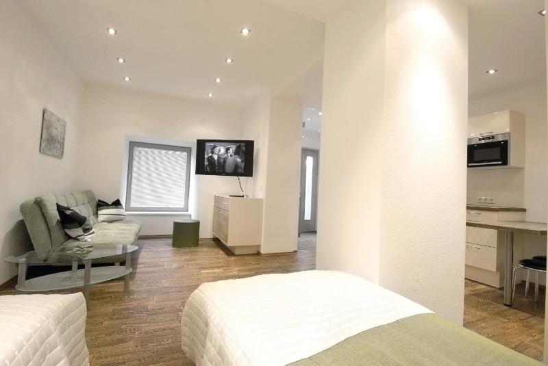 One-Bedroom Apartment image 2