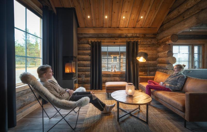 Riverside Log Cabin image 4