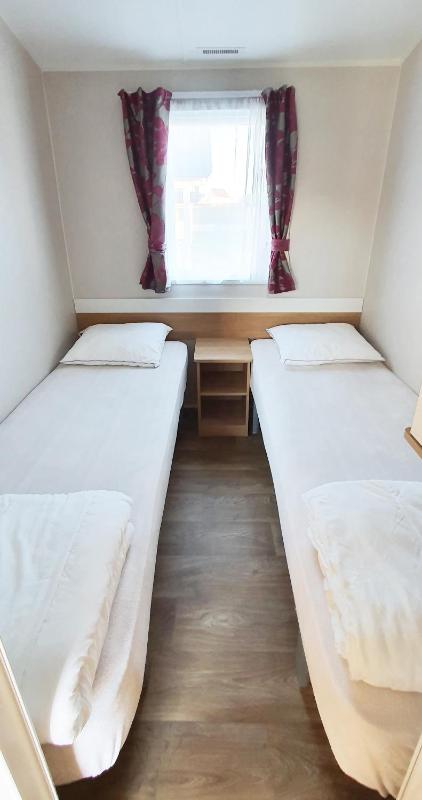 Mobile Home image 3