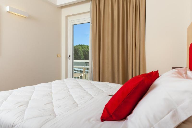 Superior Double Room image 1