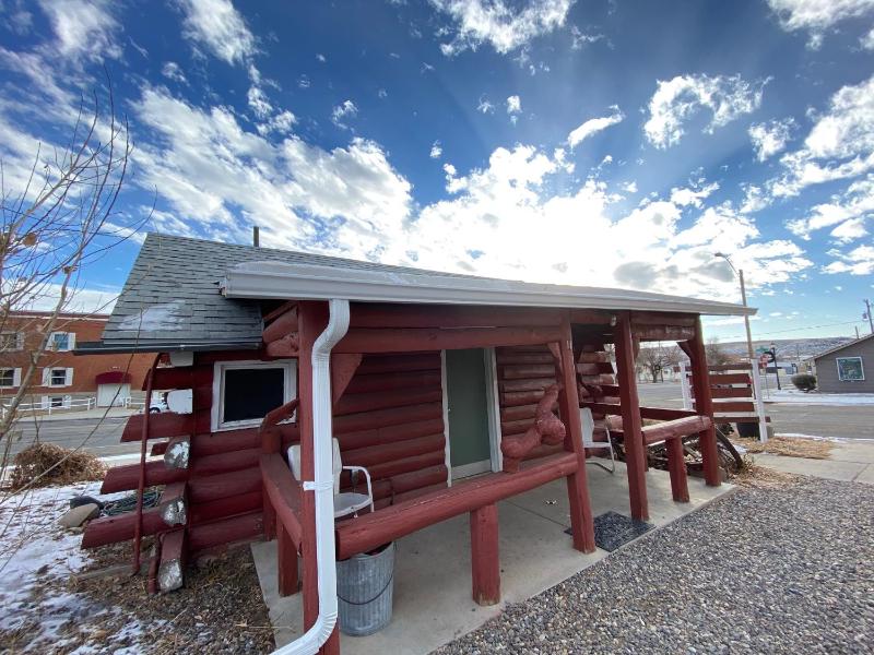 Cabin with kitchenette Queen image 4