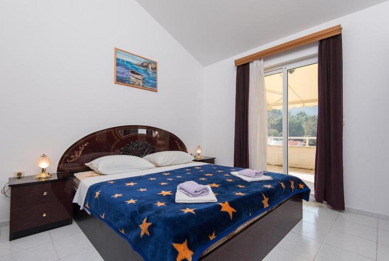 Two-Bedroom Apartment with Terrace image 3